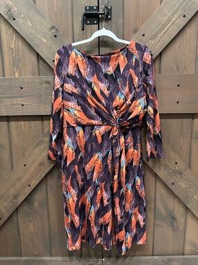 Tracy Negoshian Purple and Orange Leaf Knot-Front Dressing